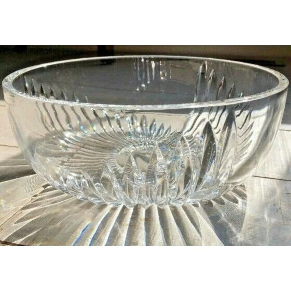 Crystal 8” Fruit Bowl, Graduated Meridian Starburst Design Vintage  MCM Elegant